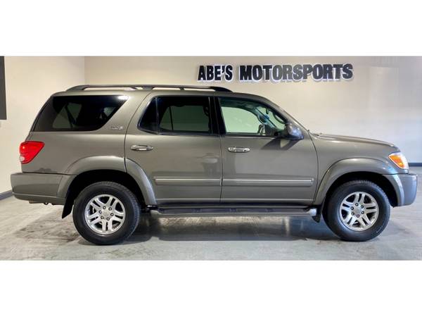 2005 TOYOTA SEQUOIA SR5 - cars & trucks - by dealer - vehicle... for sale in Sacramento , CA – photo 4