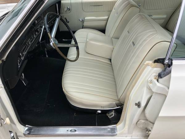 1967 Pontiac Bonneville White - - by dealer for sale in Johnstown , PA – photo 14