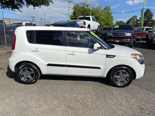 2012 Kia Soul - - by dealer - vehicle automotive sale for sale in Eugene, OR – photo 4