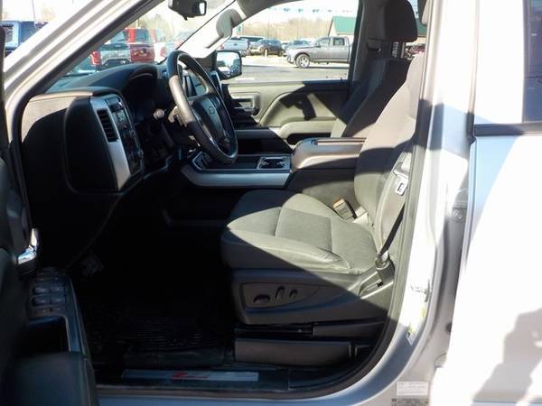 2017 Chevrolet Silverado 1500 4WD 4D Crew Cab / Truck LT - cars &... for sale in Cambridge, OH – photo 12