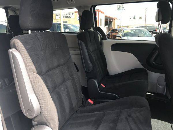 2015 Dodge Grand Caravan SE EASY FINANCING AVAILABLE for sale in Santa Ana, CA – photo 11