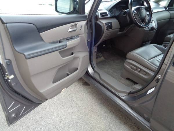 2012 Honda Odyssey Touring * LEATHER * LOADED * 86K MILES * W/WARRANTY for sale in Brockport, NY – photo 12