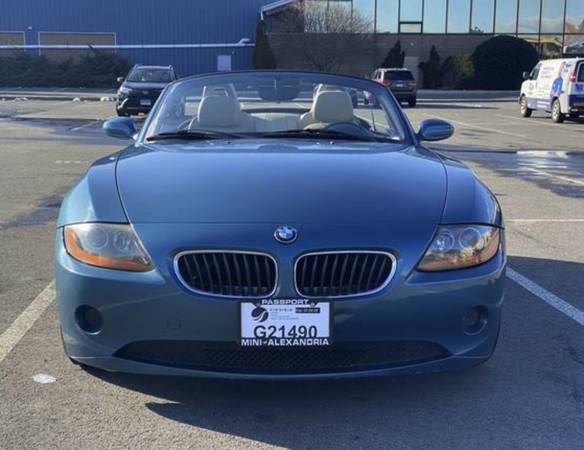 Bmw Z4 Convertible New Car Condition - 14, 750 (New Jersey) - cars for sale in North Bergen, NJ – photo 3