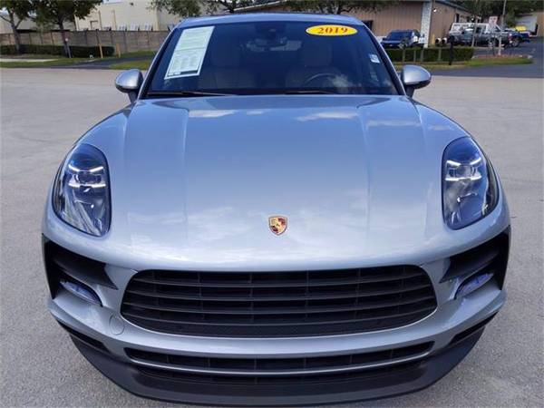 2019 Porsche Macan Base - SUV - cars & trucks - by dealer - vehicle... for sale in Naples, FL – photo 9