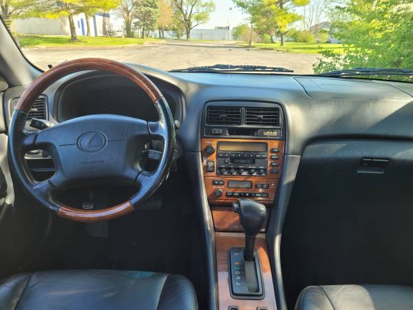 2001 Lexus ES 300 AT leather loaded very nice for sale in Indianapolis, IN – photo 11