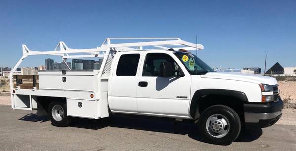 2006 CHEVY SILVERADO 3500 EXTENDED 17k MILE CONTRACTORS UTILITY TRUCK! for sale in Las Vegas, CO – photo 2