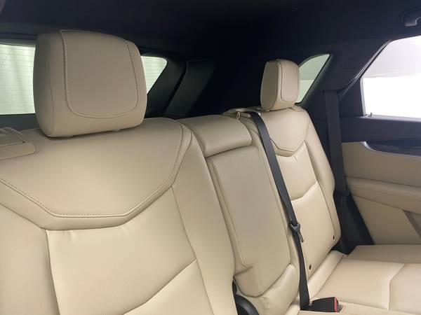 2017 Caddy Cadillac XT5 Sport Utility 4D suv Gray - FINANCE ONLINE -... for sale in Washington, District Of Columbia – photo 19