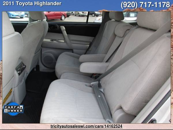 2011 TOYOTA HIGHLANDER BASE AWD 4DR SUV Family owned since 1971 for sale in MENASHA, WI – photo 19