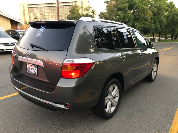 2010 TOYOTA HIGHLANDER LIMITED FWD. POWER LOADED SUPER CLEAN !!! for sale in Sacramento , CA – photo 6