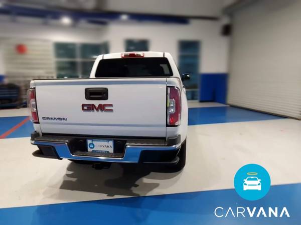 2017 GMC Canyon Crew Cab Pickup 4D 5 ft pickup Black - FINANCE... for sale in Atlanta, CA – photo 9