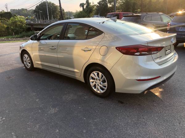 2017 HYUNDAI ELANTRA SE (ONE OWNER CLEAN CARFAX 15,000 MILES)NE for sale in Raleigh, NC – photo 8