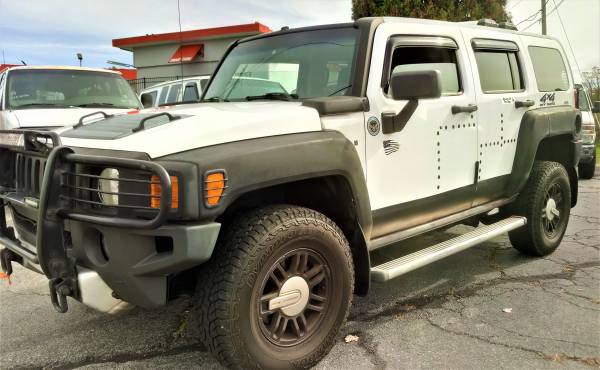 2009 Hummer H3 Off Road 4x4 - cars & trucks - by owner - vehicle... for sale in Cortland, OH – photo 4