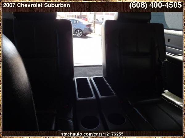 2007 Chevrolet Suburban 4WD 4dr 1500 LS1 with Pwr windows w/driver... for sale in Janesville, WI – photo 6