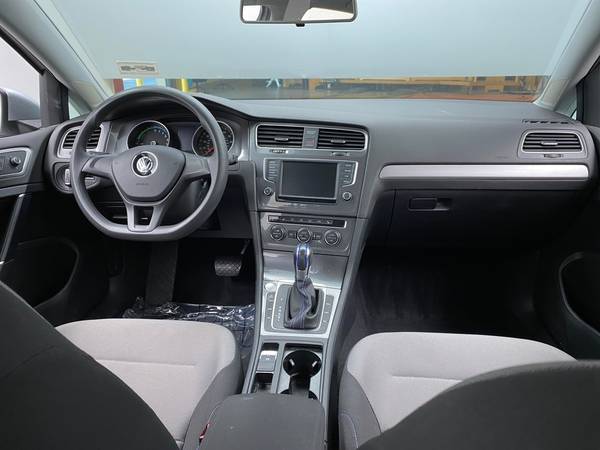 2016 VW Volkswagen eGolf SE Hatchback Sedan 4D sedan Gray - FINANCE... for sale in NEWARK, NY – photo 23