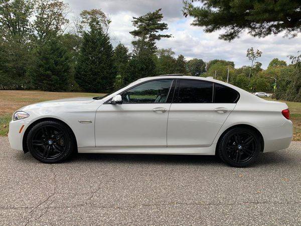 2016 BMW 5 Series 4dr Sdn 535i xDrive AWD 329 / MO for sale in Franklin Square, NY – photo 4