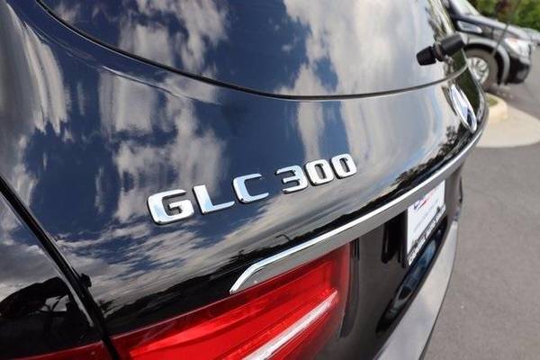 2018 Mercedes-Benz GLC GLC 300 - - by dealer - vehicle for sale in CHANTILLY, District Of Columbia – photo 16