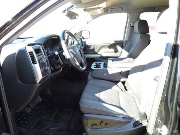 2017 Chevrolet Silverado 1500 4WD Crew Cab 143.5 LT w/2LT - cars &... for sale in Hartford, WI – photo 23