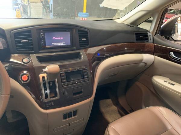 2011 *Nissan* *Quest* *S* White Pearl for sale in Tranquillity, CA – photo 3