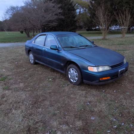 1995 Honda Accord LX - cars & trucks - by owner - vehicle automotive... for sale in Mechanicsville, VA – photo 3