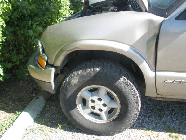 2003 Chevy S10 Pickup Truck for Parts 4 3L, Auto, 4 Wheel - cars & for sale in Golf, IL – photo 8