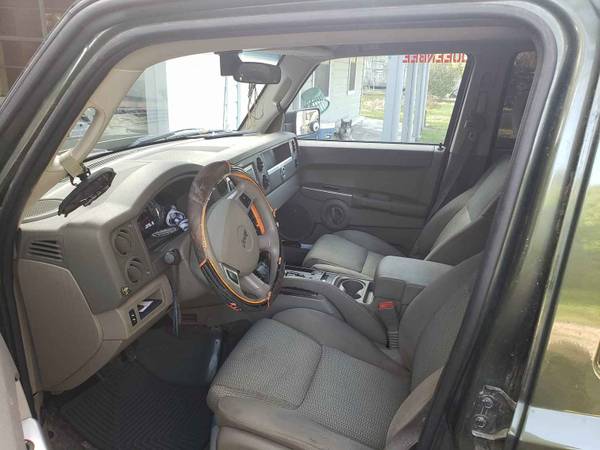 2008 Jeep Commander 4x4 4.7 - cars & trucks - by owner - vehicle... for sale in Combes, TX – photo 4