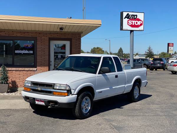 2002 Chevrolet S-10 LS 3dr Extended Cab 4WD - cars & trucks - by... for sale in Blackfoot, ID