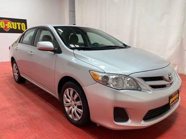 2012 Toyota Corolla LE LE 4dr Sedan 4A $1200 - cars & trucks - by... for sale in Temple Hills, District Of Columbia – photo 3