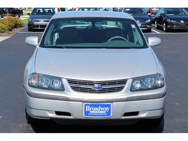 2004 Chevrolet Impala sedan Base - Chevrolet Galaxy Silver Metallic for sale in Green Bay, WI – photo 8