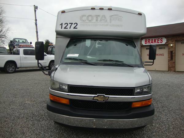 2012 CHEVROLET EXPRESS G4500 - cars & trucks - by dealer - vehicle... for sale in Mansfield, OH – photo 8