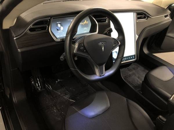 2014 Tesla Model S Green Metallic LOW PRICE....WOW!!!! for sale in Carrollton, OH – photo 16