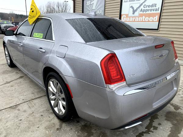 2015 Chrysler 300 4dr Sdn Limited AWD - - by dealer for sale in Chesaning, MI – photo 6