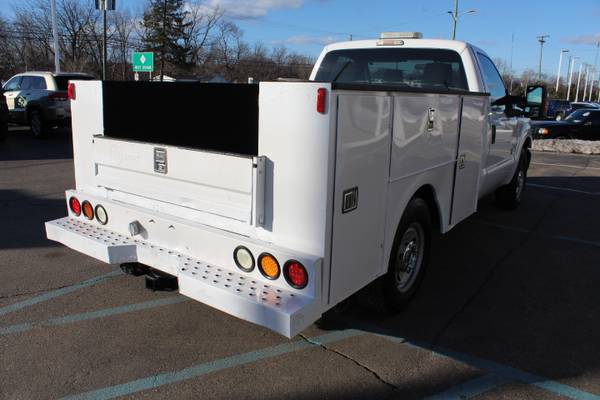 2015 Ford F-250 XL Super Duty Regular Cab Service Box One Owner for sale in Mount Clemens, MI – photo 5