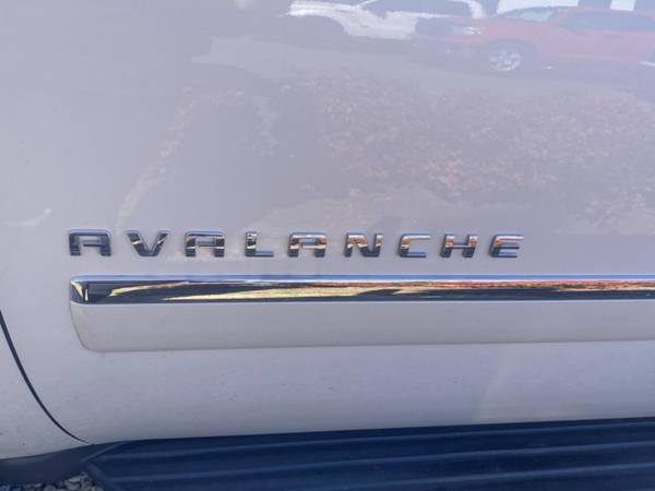 2012 Chevrolet Avalanche LTZ CREW CAB 4X4, WARRANTY, LEATHER, NAV for sale in Norfolk, VA – photo 9
