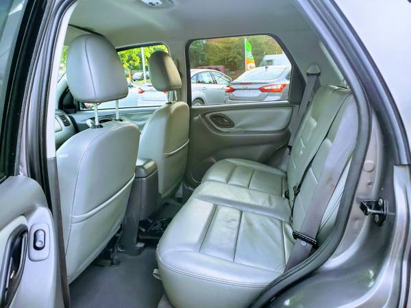 2005 FORD ESCAPE AWD Automatic Low Mileage 1-OWNER⭐+ 6 MONTH... for sale in Front Royal, District Of Columbia – photo 18