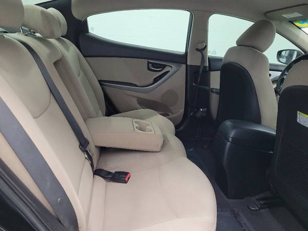2015 Hyundai Elantra SE-68k miles-Well Maintained! for sale in Silvis, IA – photo 6
