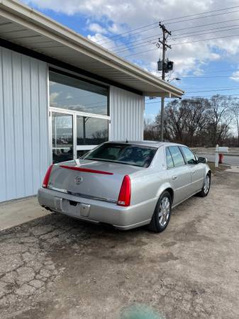 2009 Cadillac DTS - - by dealer - vehicle automotive for sale in newton, iowa, IA – photo 5