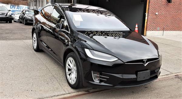 2018 Tesla Model X 75D AWD - - by dealer - vehicle for sale in elmhurst, NY – photo 2