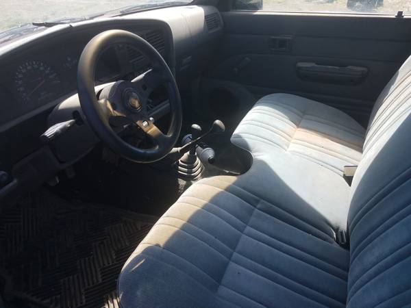 1991 Toyota pickup $2000 obo need gone asap for sale in Box Elder, SD – photo 5