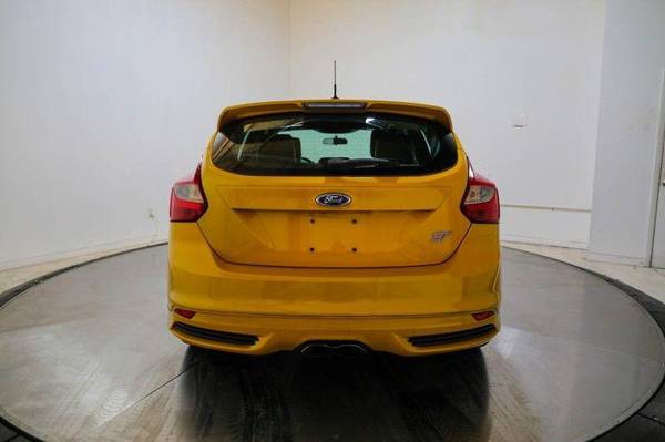 2013 Ford FOCUS ST COLD AC MANUAL YELLOW EXTRA CLEAN L K - cars & for sale in Sarasota, FL – photo 4