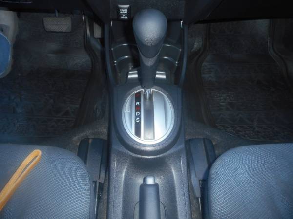 2009 Honda Fit RS hatchback, FWD, auto, 4cyl. 170k, i-VTEC, MINT... for sale in Sparks, NV – photo 16