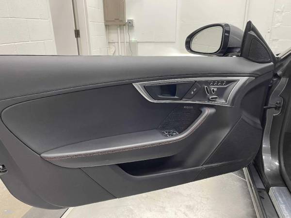 2018 Jaguar F-TYPE 296HP Blind Spot Monitor Pano Roof Climate for sale in Salem, OR – photo 12