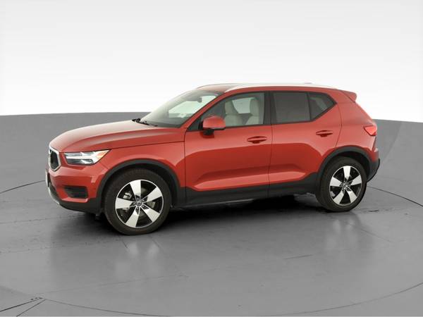 2019 Volvo XC40 T5 Momentum Sport Utility 4D suv Red - FINANCE... for sale in Van Nuys, CA – photo 4