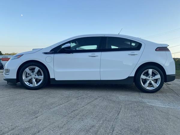 2013 Chevrolet Volt 12K Miles - cars & trucks - by dealer - vehicle... for sale in Hollister, MO – photo 2