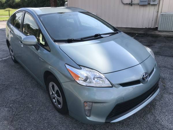 2014 Toyota Prius III. Clean title. - cars & trucks - by owner -... for sale in Savannah, GA – photo 3