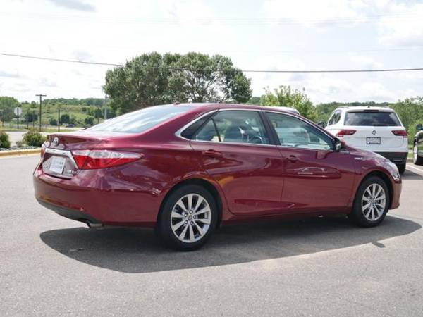 2017 Toyota Camry Hybrid XLE for sale in Inver Grove Heights, MN – photo 8