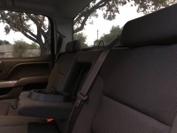 2017 CHEVROLET SILVERADO 1500 4WD CREW CAB 143.5" LT W/2LT (46k miles) for sale in San Antonio, TX – photo 11
