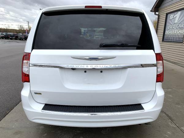2014 Chrysler Town & Country 4dr Wgn Touring - - by for sale in Chesaning, MI – photo 18