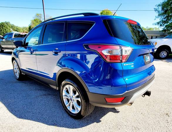 2017 Ford Escape SE 4x4 Loaded w/ Leather & Towing Package! for sale in Green Bay, WI – photo 6