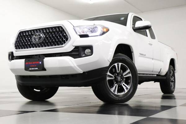 LIKE NEW White TACOMA *2020 Toyota SR5 4WD* Crew Cab... for sale in Clinton, AR – photo 20