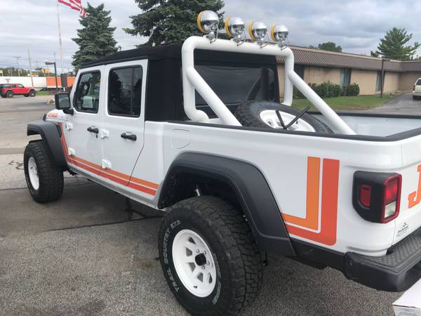 2020 Jeep Gladiator "Scrambler" for sale in Spring Lake, MI – photo 2